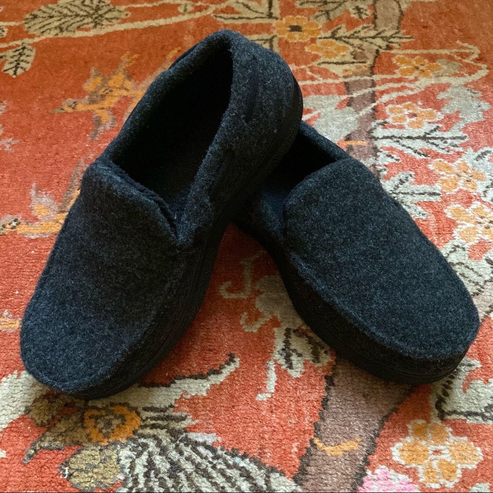 DEARFOAM men’s moccasin slippers